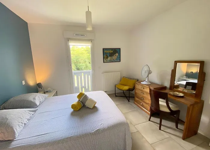 Baiona Appartment * バイヨンヌ